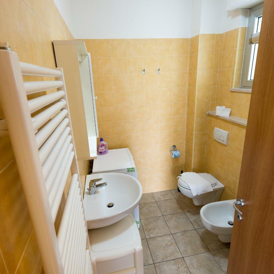Residenza Alpaluba Apartment Vasto Luaran gambar